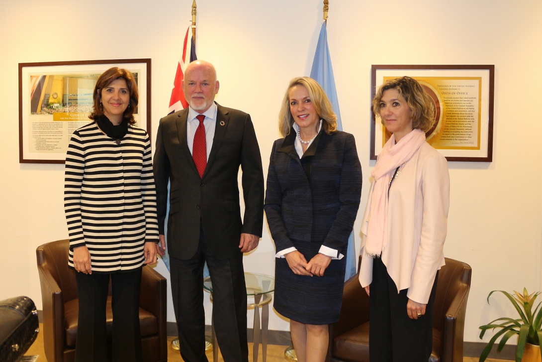 El Presidente de la Asamblea General de Naciones Unidas, Peter Thomson, se reunió con la Canciller María Ángela Holguín 