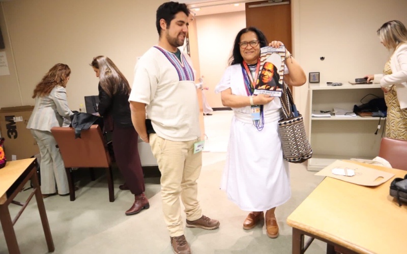 “Urdiendo la vida para tejer la paz” del colectivo Tejidos Chakana llegará a Naciones Unidas en Nueva York