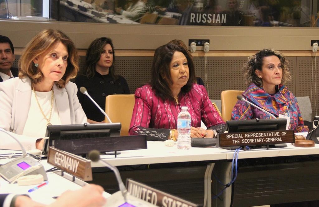 La voz de las mujeres defensoras de Derechos Humanos no se puede apagar jamás La voz de las mujeres defensoras de Derechos Humanos no se puede apagar jamás: Vicepresidenta-Canciller