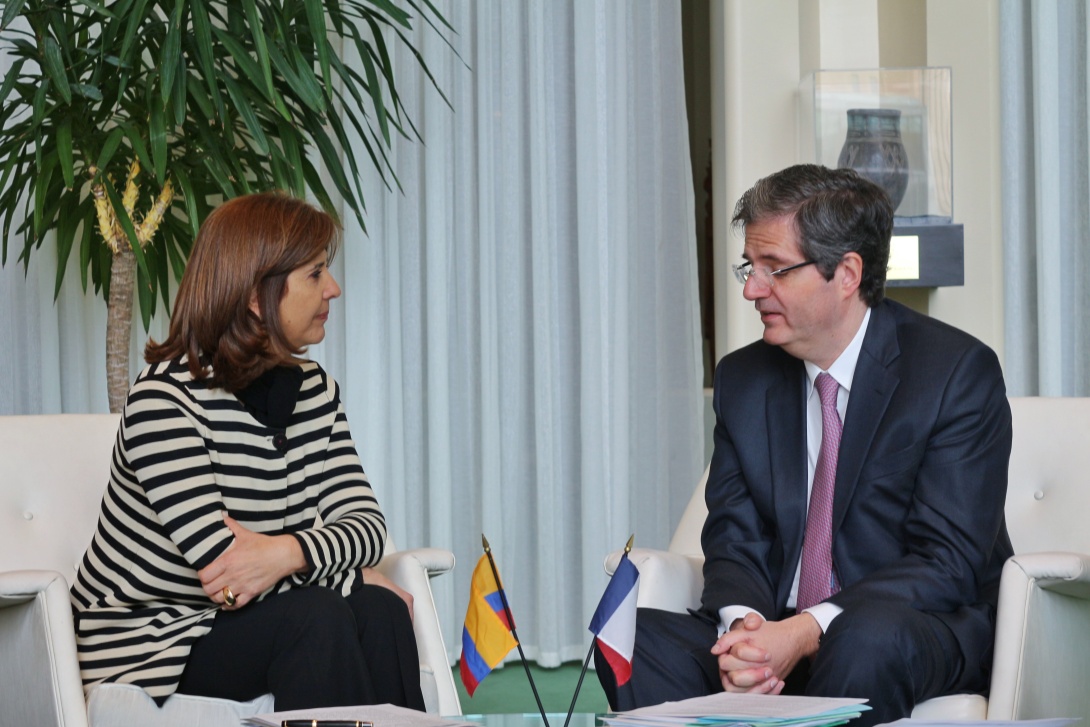 Canciller María Ángela Holguín se reunió con Francois Delattre, Representante Permanente Alterno de Francia en Naciones Unidas Canciller María Ángela Holguín se reunió con Francois Delattre, Representante Permanente Alterno de Francia en Naciones Unidas